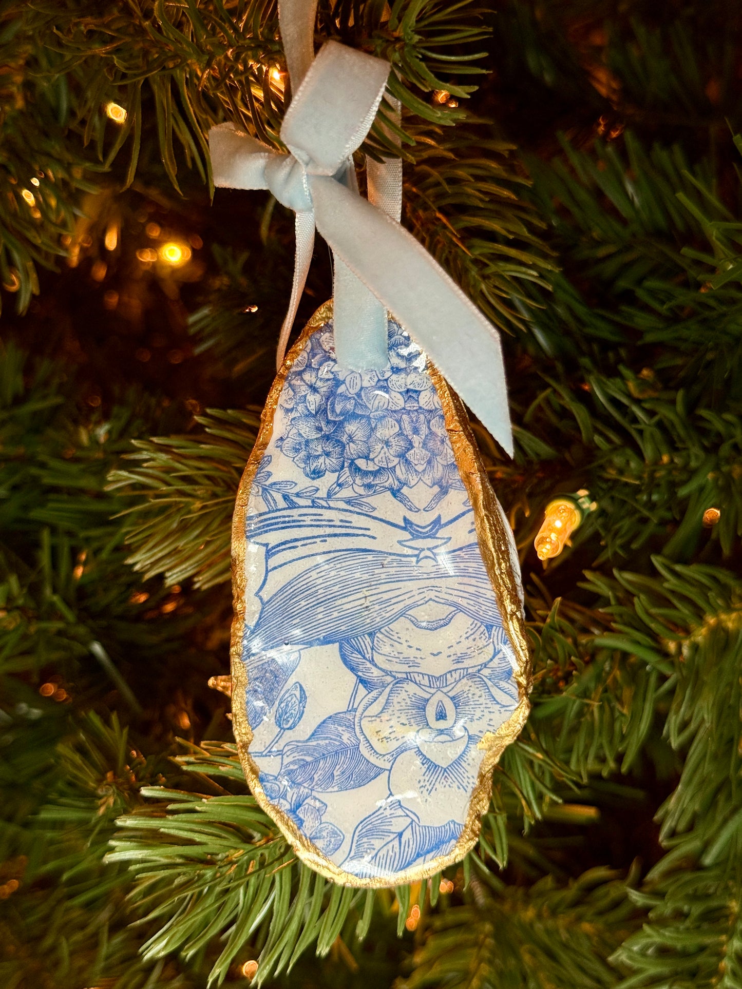 Blue Floral Oyster Shell Ornament
